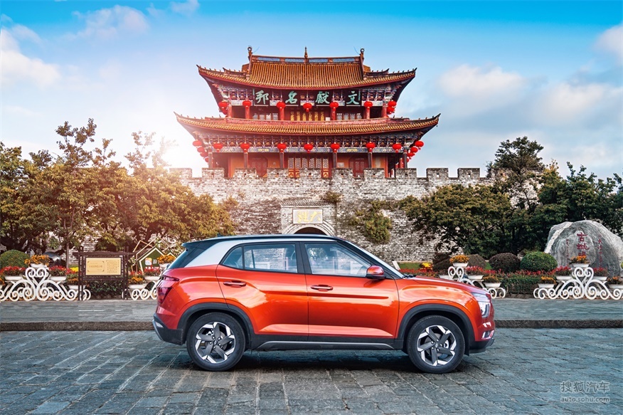 北京现代新一代ix25试驾会燃情启动