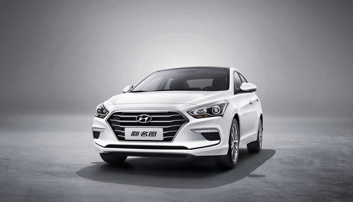 现代名图新车开起来发动机有股焦味是怎么回事？