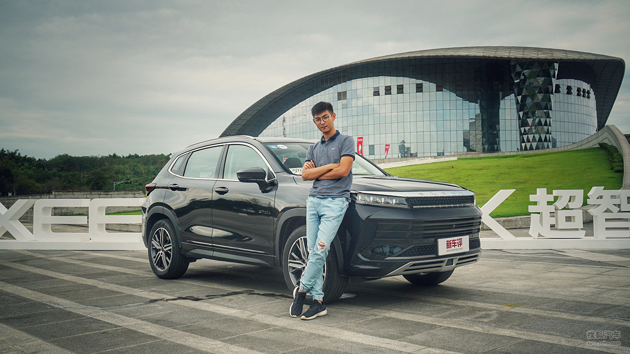 星途LX，对标领克和WEY，优势是科技以及百度互联生态