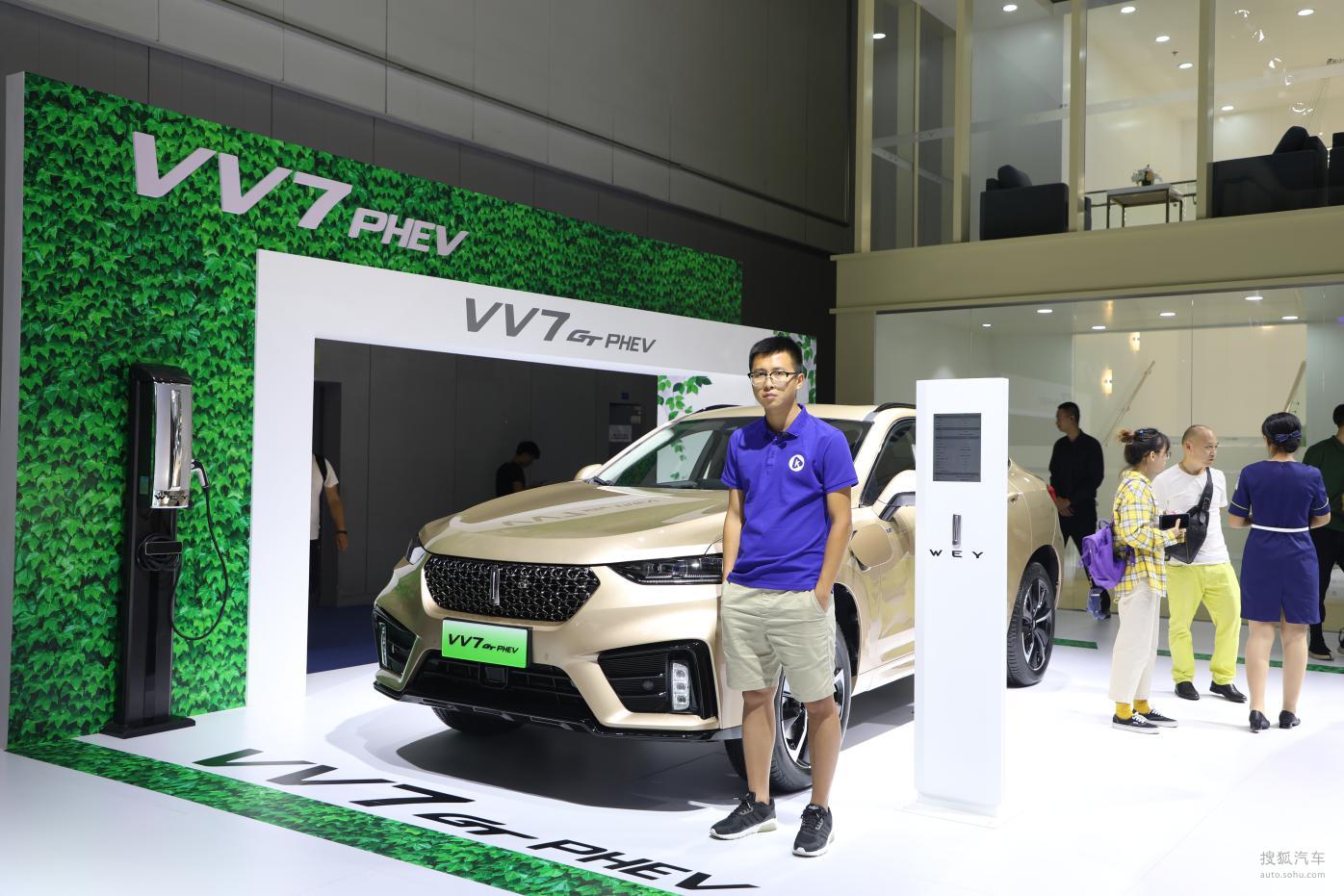 卖的就是产品力？成都车展抢先体验WEY VV7家族