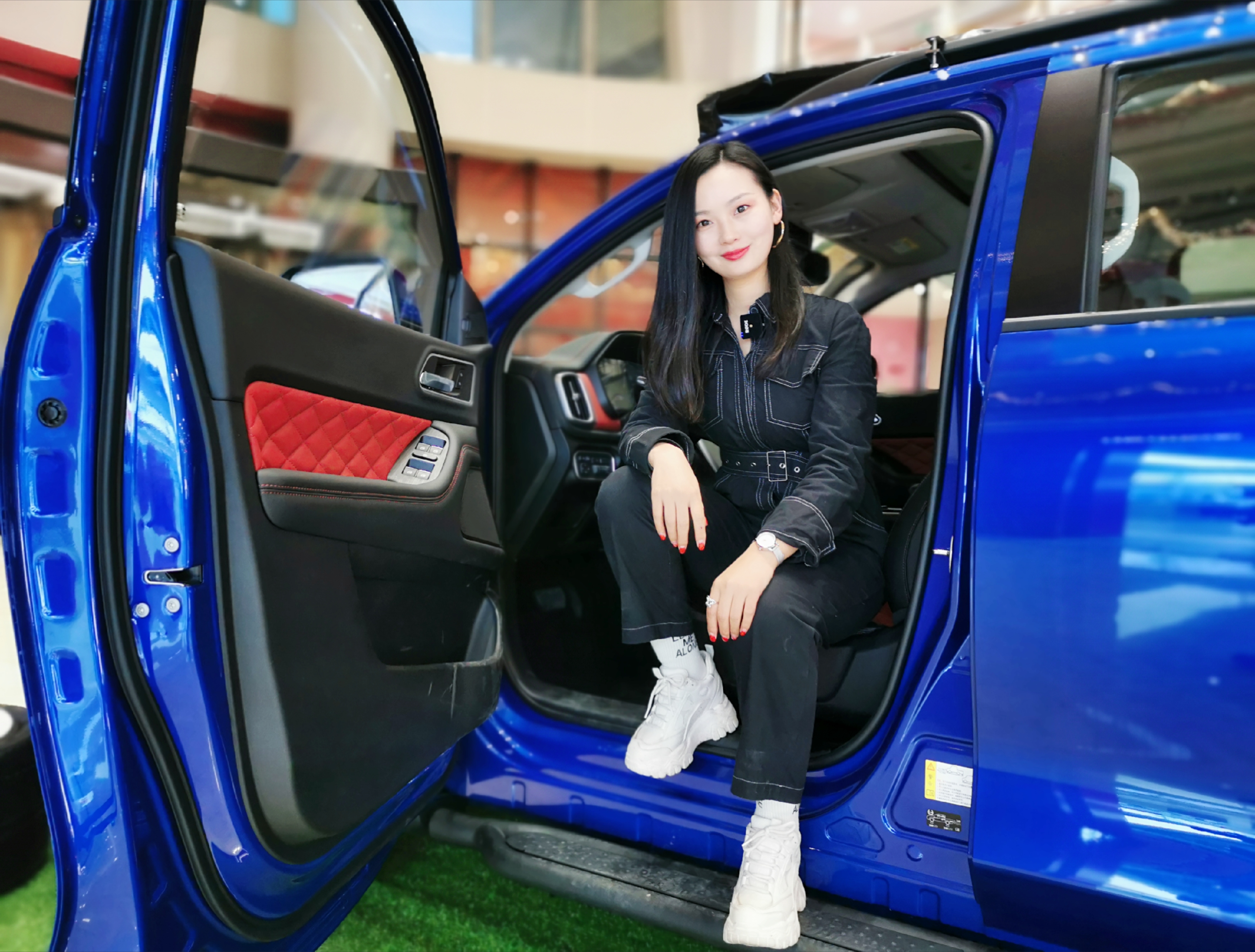 女司机体验长城炮全生活化场景