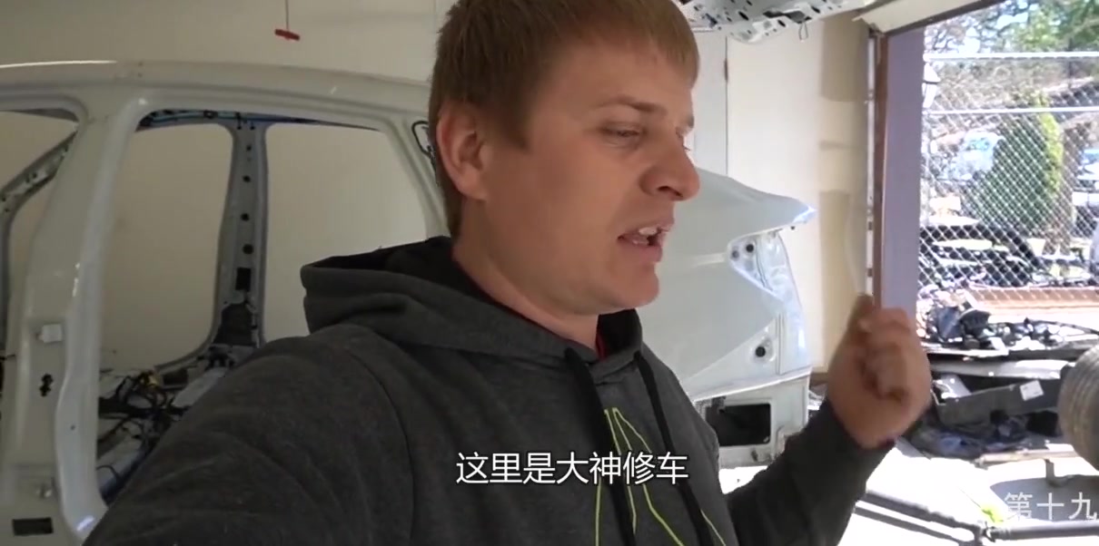 修复宝马X6M第十九集，整理内部线束大神居然查看手机了