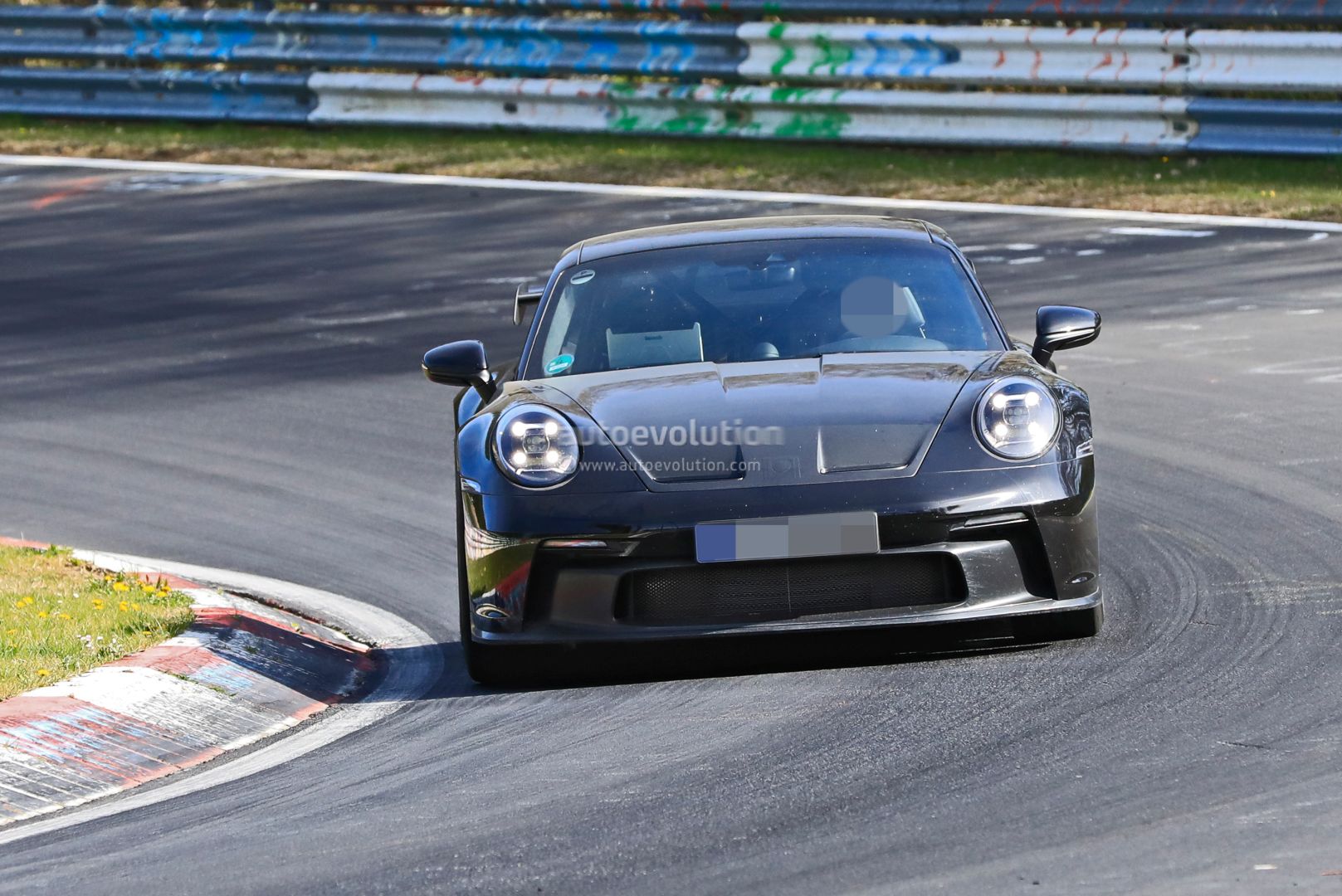 【出行情报局】全新911 GT3谍照彰显战斗气息