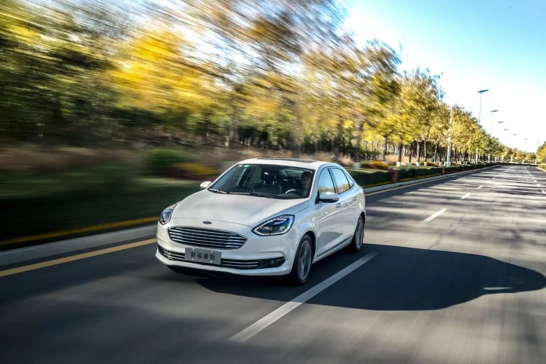 福睿斯等红绿灯时怠速指针不稳怎么办？