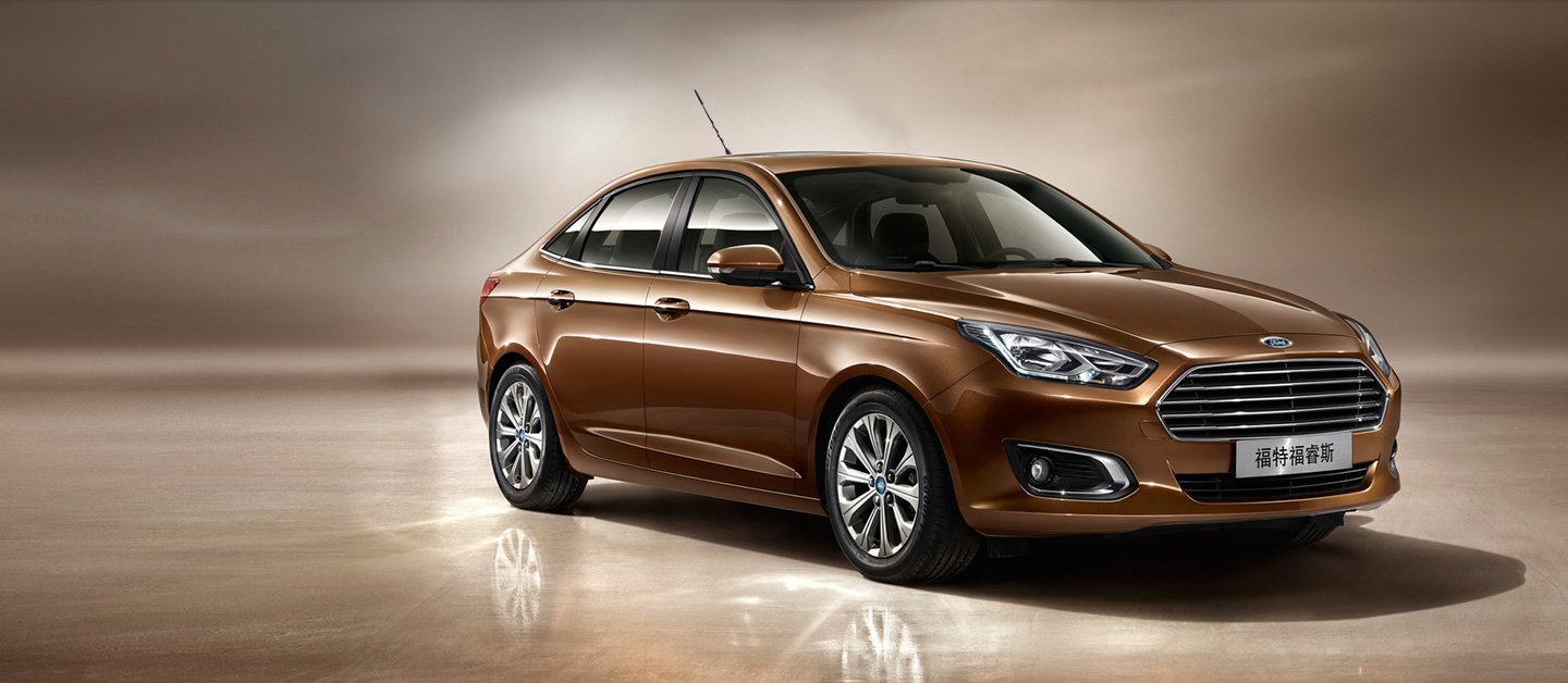 福特福睿斯应该换什么标号的机油？