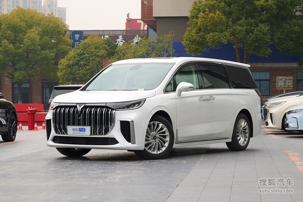 岚图汽车岚图梦想家 PHEV
