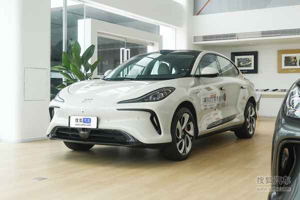 智己汽车LS6 纯电版