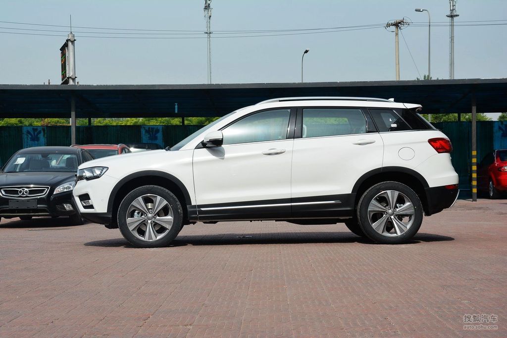 2015款哈弗h6 coupe 2.0t手动两驱精英型 正侧