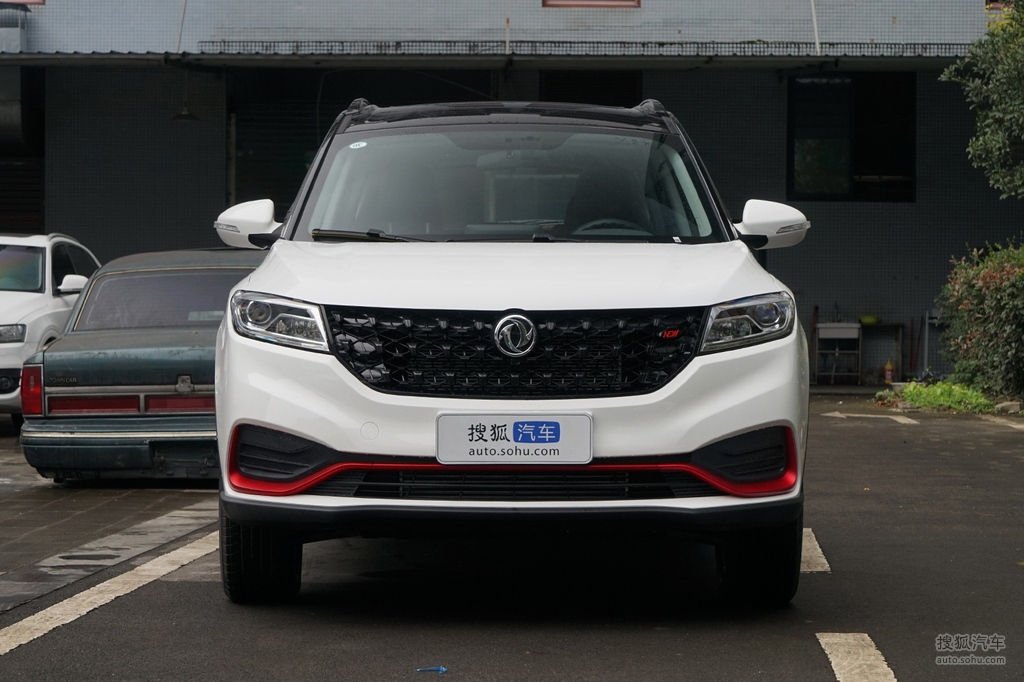 2021款东风风光580星版改款15t手动豪华型