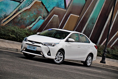 丰田YARiS L 致享