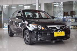 2011款长安悦翔三厢 1.5L手动3G版
