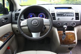 2011款一汽马自达8千岛湖试驾