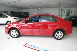 2011款荣威350C PLUS 1.5L手动讯智版到店实拍