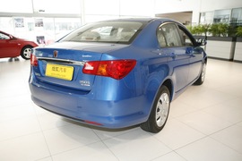 2011款荣威350S PLUS 1.5L自动讯达版实拍