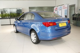 2011款荣威350S PLUS 1.5L自动讯达版实拍