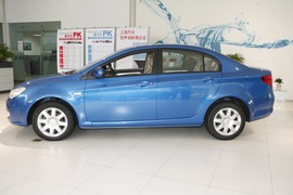 2011款荣威350S PLUS 1.5L自动讯达版实拍