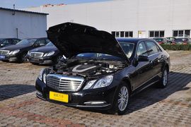 2011款奔驰E300L优雅型