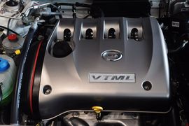 2011款广汽传祺 2.0L自动豪华版