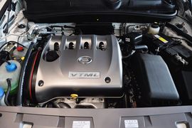 2011款广汽传祺 2.0L自动豪华版