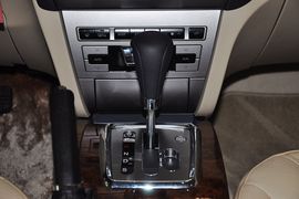 2011款广汽传祺 2.0L自动豪华版