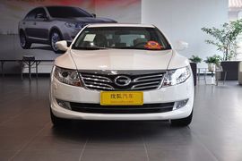 2011款广汽传祺 2.0L自动豪华版