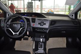 2012款东风本田思域 1.8L VTi自动豪华版