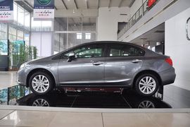 2012款东风本田思域 1.8L VTi自动豪华版