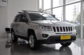 2011款Jeep吉普指南者 2.4L 70周年限量版