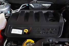 2011款Jeep吉普自由客 2.4L经典版