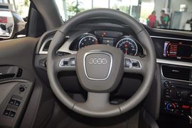 2010款奥迪A5敞篷版 2.0TFSI标准版