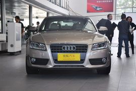 2010款奥迪A5敞篷版 2.0TFSI标准版
