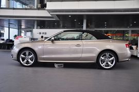 2010款奥迪A5敞篷版 2.0TFSI标准版