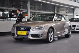 2010款奥迪A5敞篷版 2.0TFSI标准版