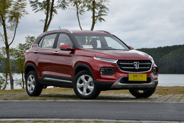 2017款宝骏510 1.5L 手动时尚型