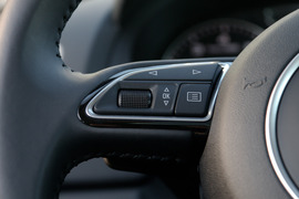 2017款奥迪Q3 40 TFSI quattro 全时四驱风尚型