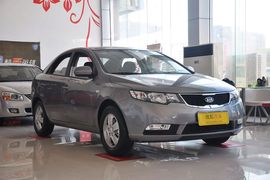 2011款起亚福瑞迪 1.6L GL手动型