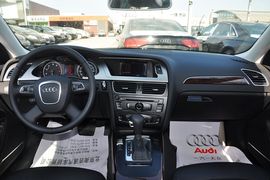 2012款一汽奥迪A4L 2.0TFSI舒适型