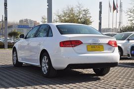 2012款一汽奥迪A4L 2.0TFSI舒适型