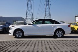 2012款一汽奥迪A4L 2.0TFSI舒适型