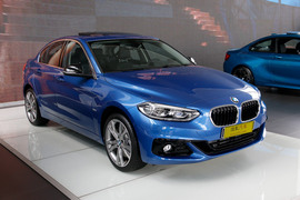 2017款宝马1系三厢 125i 运动型
