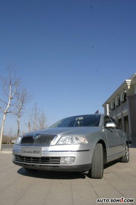 明锐导航版外观