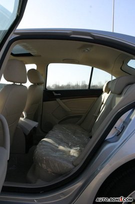 明锐导航版内饰