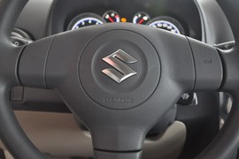 2011款长安铃木尚悦 1.6L手动舒适型