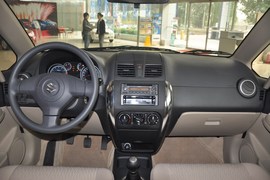 2011款长安铃木尚悦 1.6L手动舒适型