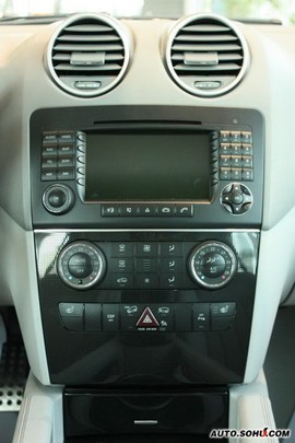 奔驰ML350内饰实拍