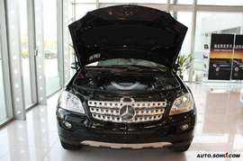 奔驰ML350外观实拍