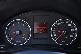 2012款大众宝来 1.6L手自一体时尚型