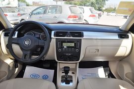 2012款大众宝来 1.6L手自一体时尚型