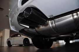 2011款宝马M3 4.0L双门碳纤限量版