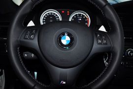 2011款宝马M3 4.0L双门碳纤限量版
